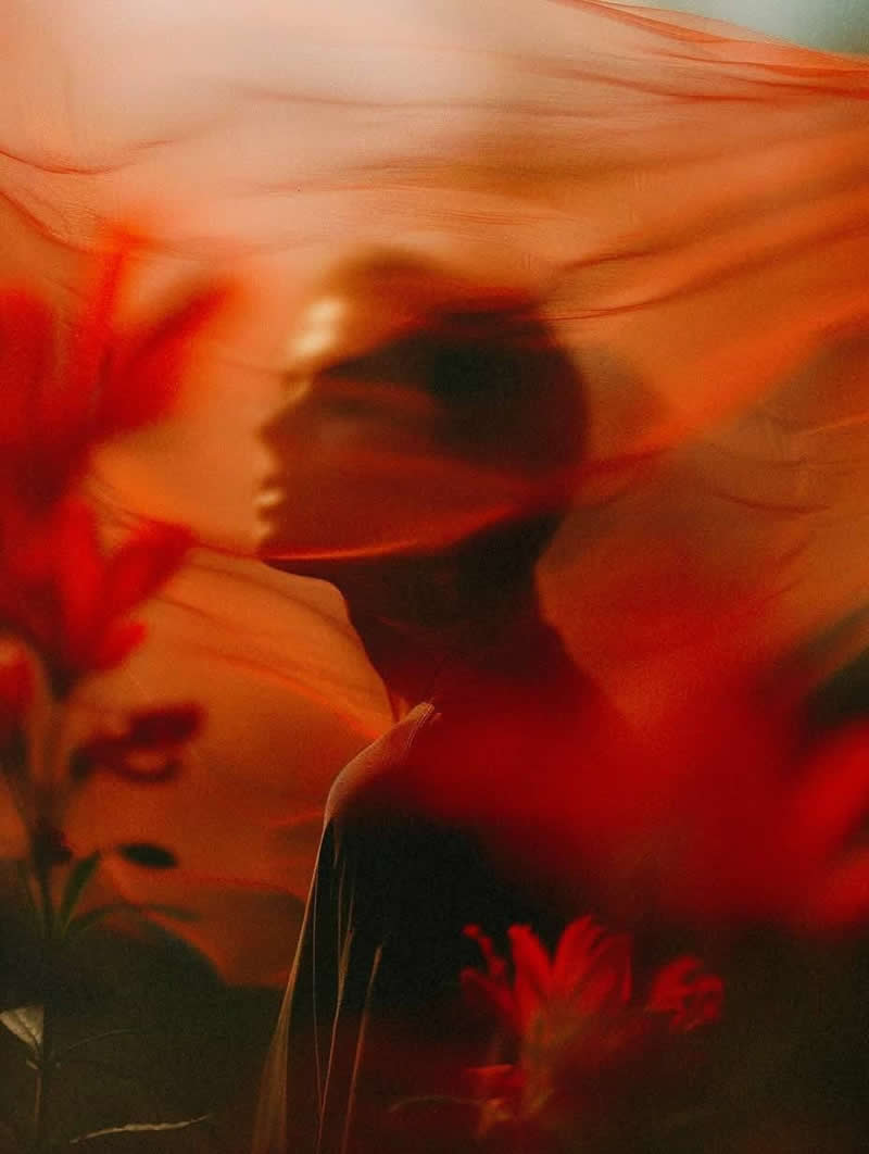 Fine Art Portraits in Motion That Explore the Idea of Inner Bloom by Caspar Jade