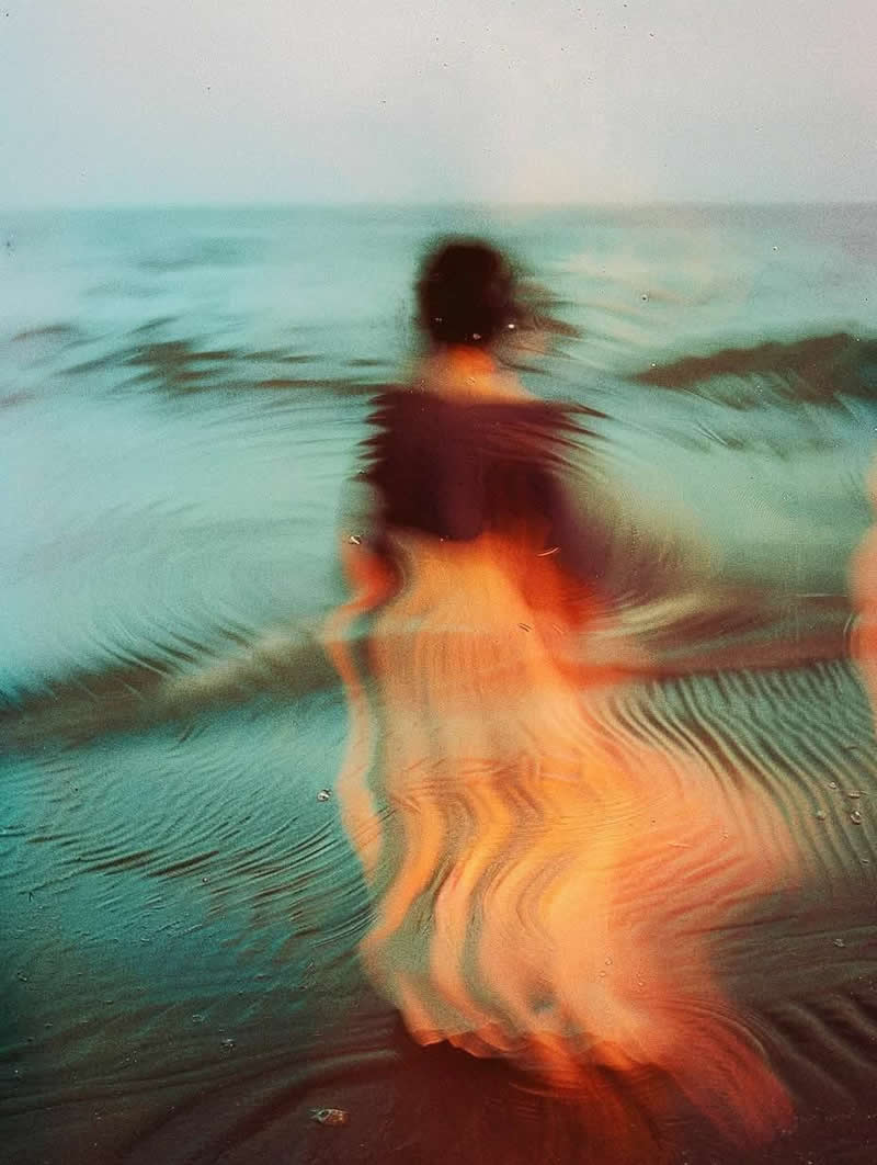 Fine Art Portraits in Motion That Explore the Idea of Inner Bloom by Caspar Jade