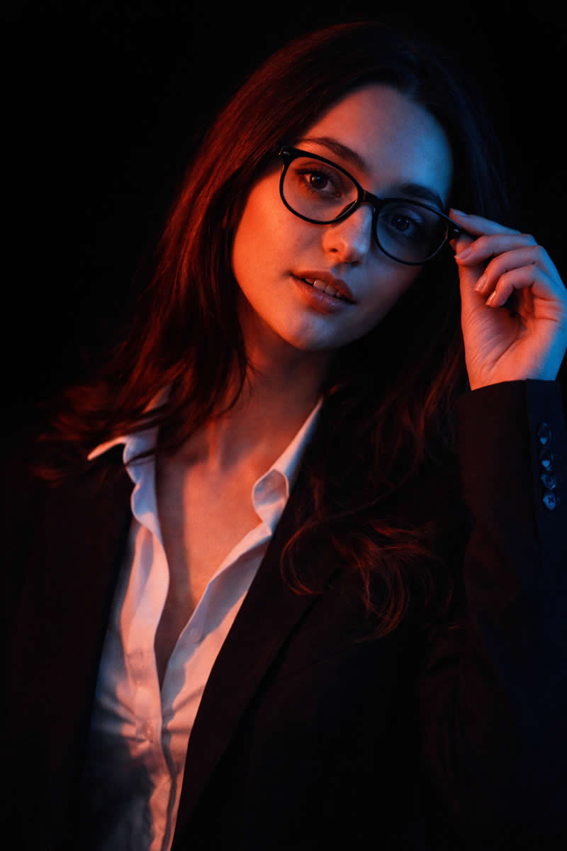 Medium-shot Female Cinematic Portrait - Cinematic Google Gemini AI Prompts for Stunning Female Model Portraits