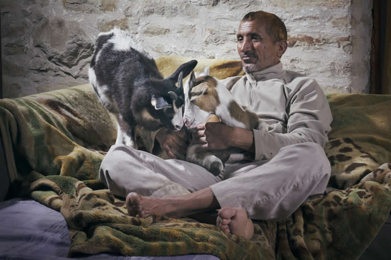 Heartwarming Photos of Humans and Animals by Diana Bagnoli