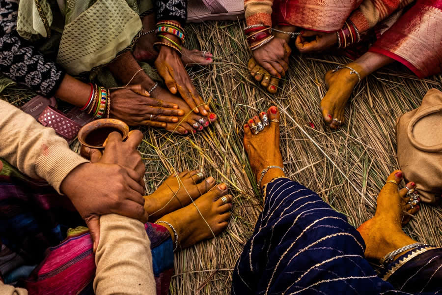 Indian Street Photography by Arin Dutta