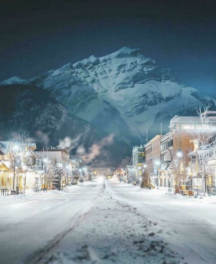 Banff Alberta Canada - Mesmerizing Winter Cold Photos