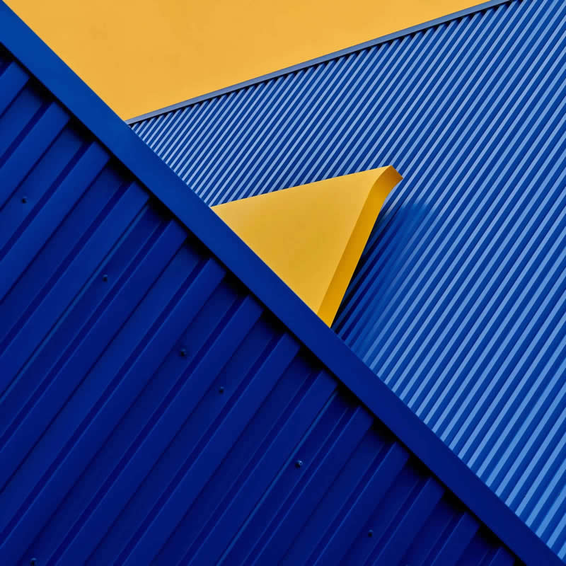 Triangle by Masaki Yazaki - Minimalist Photography Awards 2025 Fine Art Winners