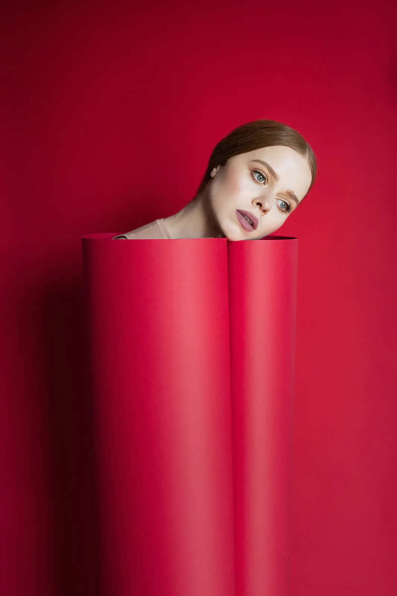 Girl in red by Dorota Górecka - Minimalist Photography Awards 2025 Fine Art Winners