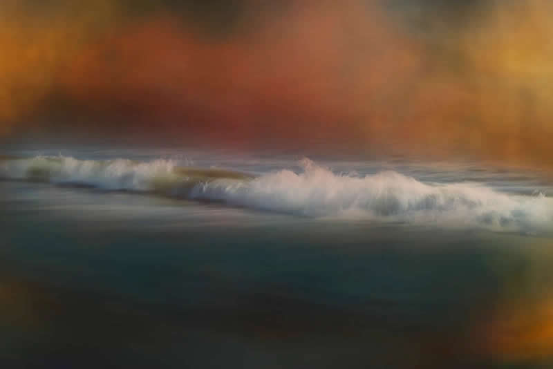 Sunburn by Cate Franklyn - Minimalist Photography Awards 2025 Fine Art Winners