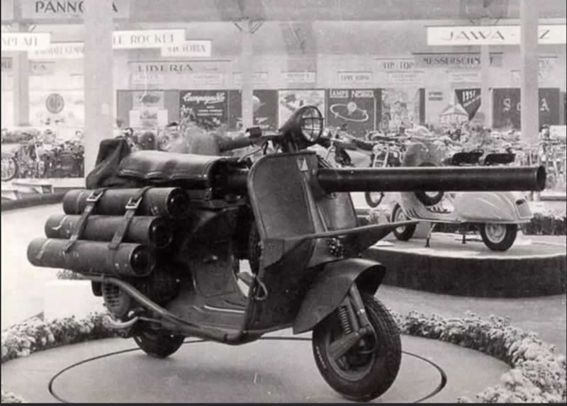 25 Powerful Historical Photos That Bring Forgotten Stories Back to Life 46 Anti-tank scooter made in the 1950s from a Vespa scooter for use with French paratroops. - Powerful Historical Photos