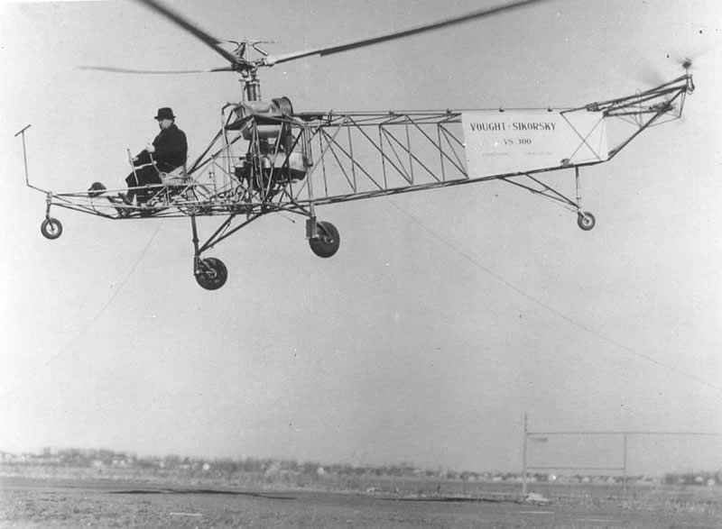 Igor Sikorsky at the controls of one of the world’s helicopters, 1939. - Rare Historical Photos That Bring Forgotten Moments
