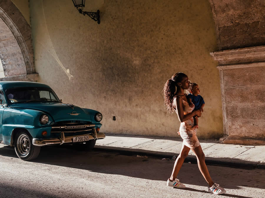 Street Photography by Federico Borobio