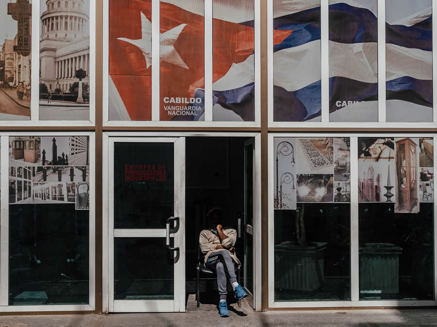 Street Photography by Federico Borobio