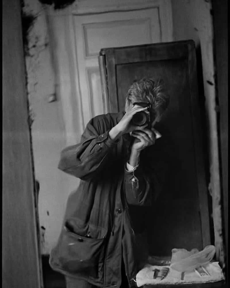 Masters of Street Photography by Sergio Larrain