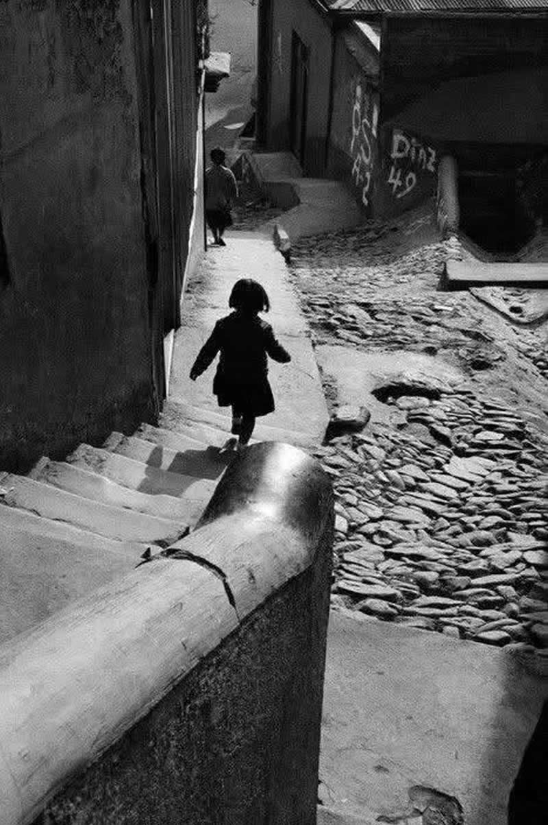 Masters of Street Photography by Sergio Larrain