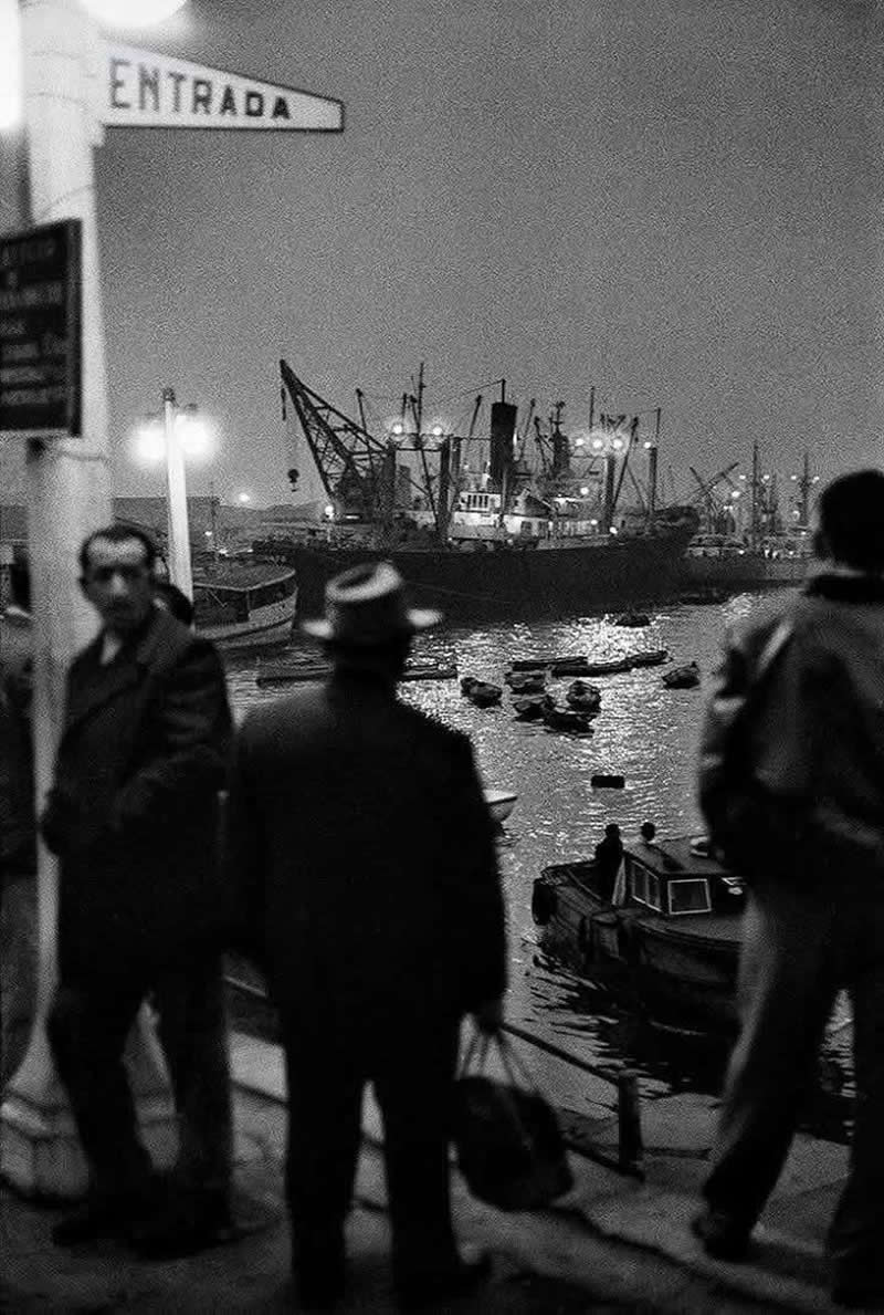Masters of Street Photography by Sergio Larrain
