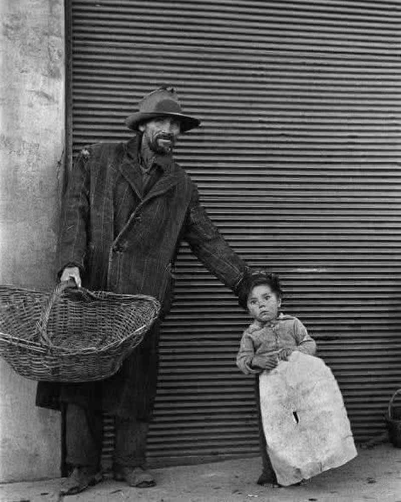 Masters of Street Photography by Sergio Larrain