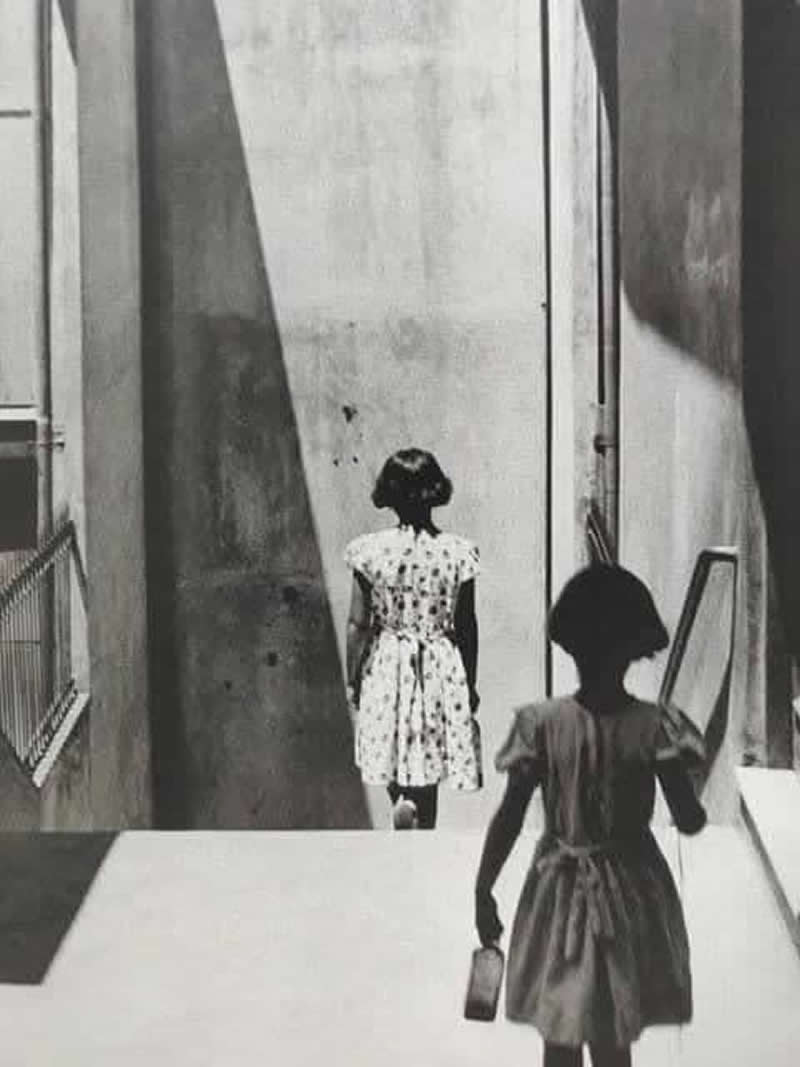 Masters of Street Photography by Sergio Larrain