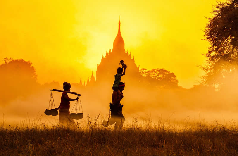 Serenity - A Family portrait at Bagan’s magical sunset - Travel and Cuture Photography by Erdem Kilic