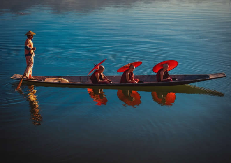 A gentle ride across the water - Travel and Cuture Photography by Erdem Kilic