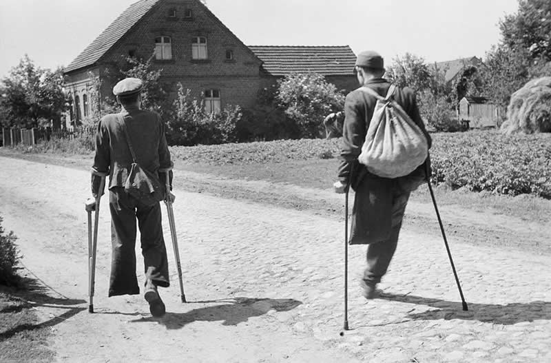 The war was over. The misery wasn't. Dresden, 1946 - History Forgotten Moments Unseen Photos