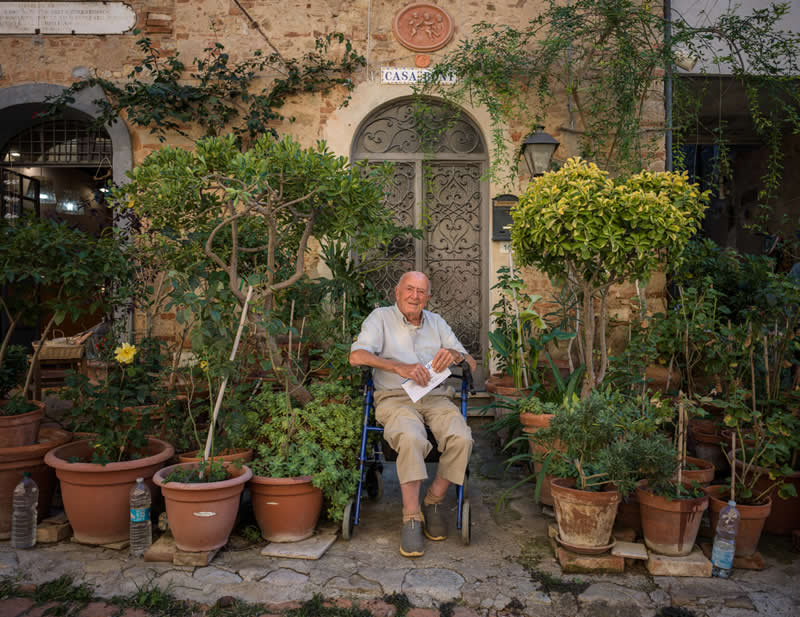 Bolghieri by Radek von Hirschberg, Poland - 2025 Chromatic Awards Portrait Winners