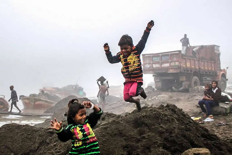 APF Magazine Street Photography Dynamism Theme Winners 2026