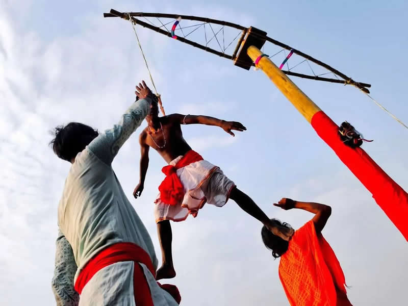 APF Magazine Street Photography Dynamism Theme Winners 2026