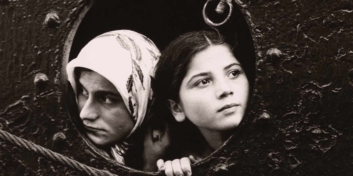 Iconic Photos from the World Greatest Photographers