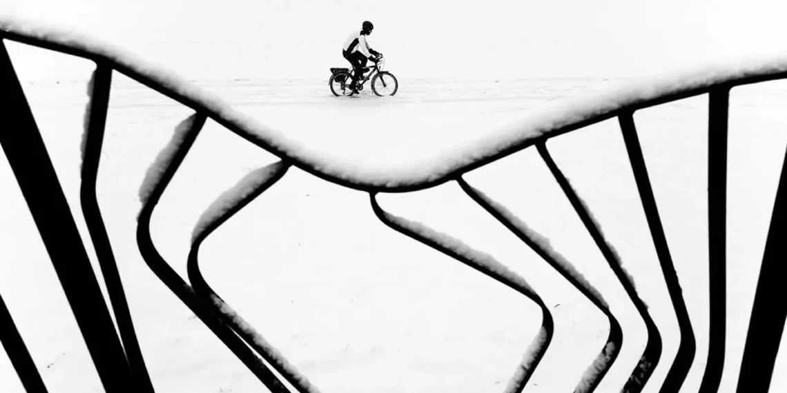 Leica Sponsors Monochrome Winners at the Irys Photos Black & White Contest