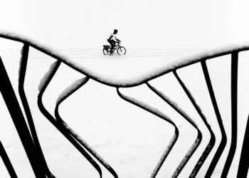 Leica Sponsors Monochrome Winners at the Irys Photos Black & White Contest