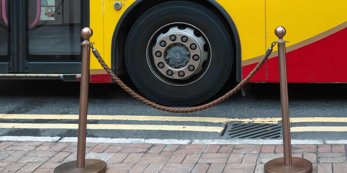 Perfectly Timed Street Photos by Edas Wong That Will Make You Look Twice