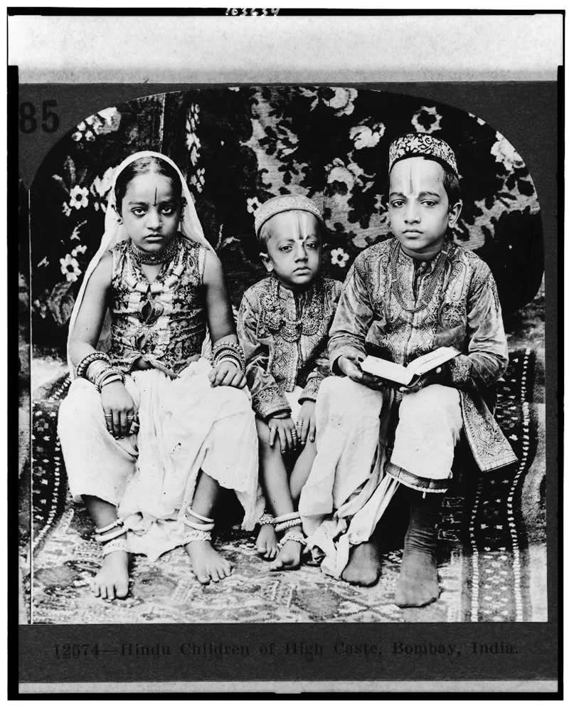 Hindu children of high caste, Bombay (Mumbai), India - 1920s - Rare Old Photos of India