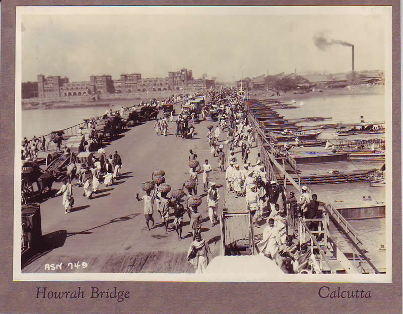 Old Howrah Bridge - Calcutta (Kolkata) - 1920s - Rare Old Photos of India
