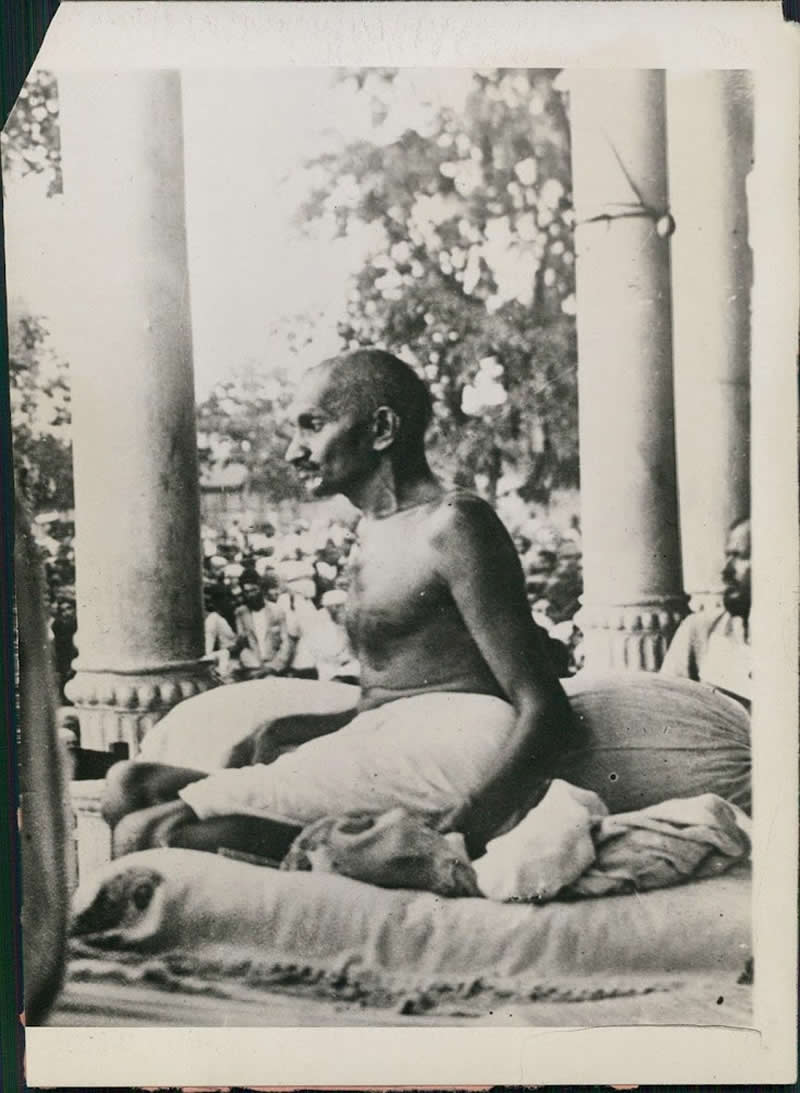 Mahatma Gandhi Addresses Crowds in Jamshedpur, India - 1920s - Rare Old Photos of India