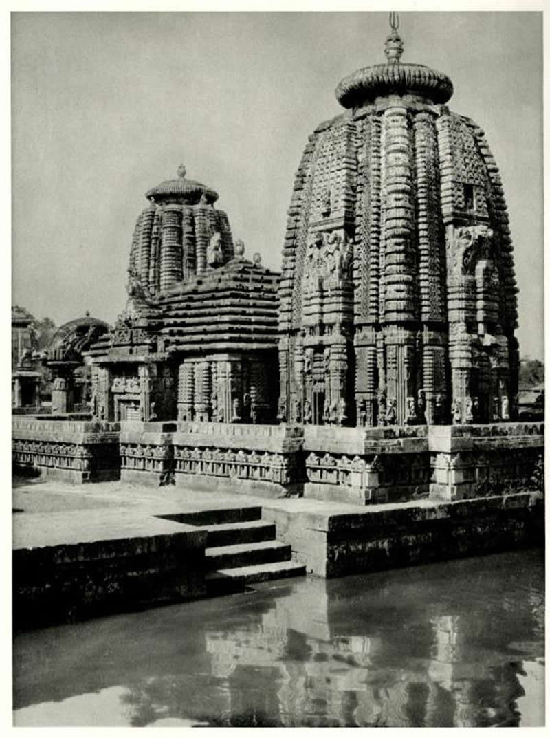 Muktesvara deula (Temple) in Bhubaneshwar, Orissa, India - 1920s - Rare Old Photos of India