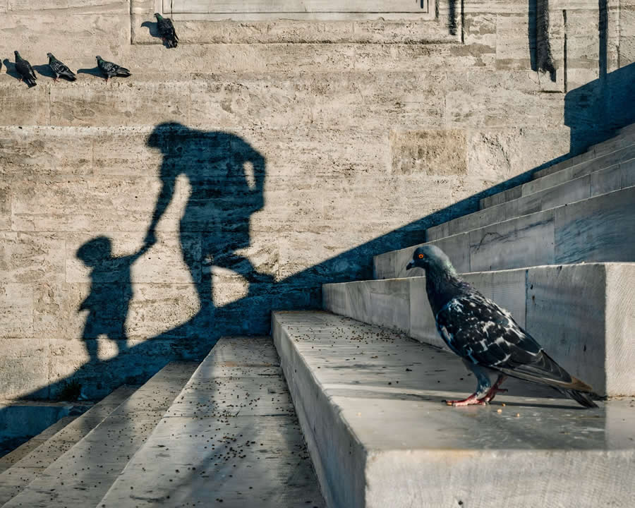 Istanbul Street Photography by Hakan Biyiklioglu