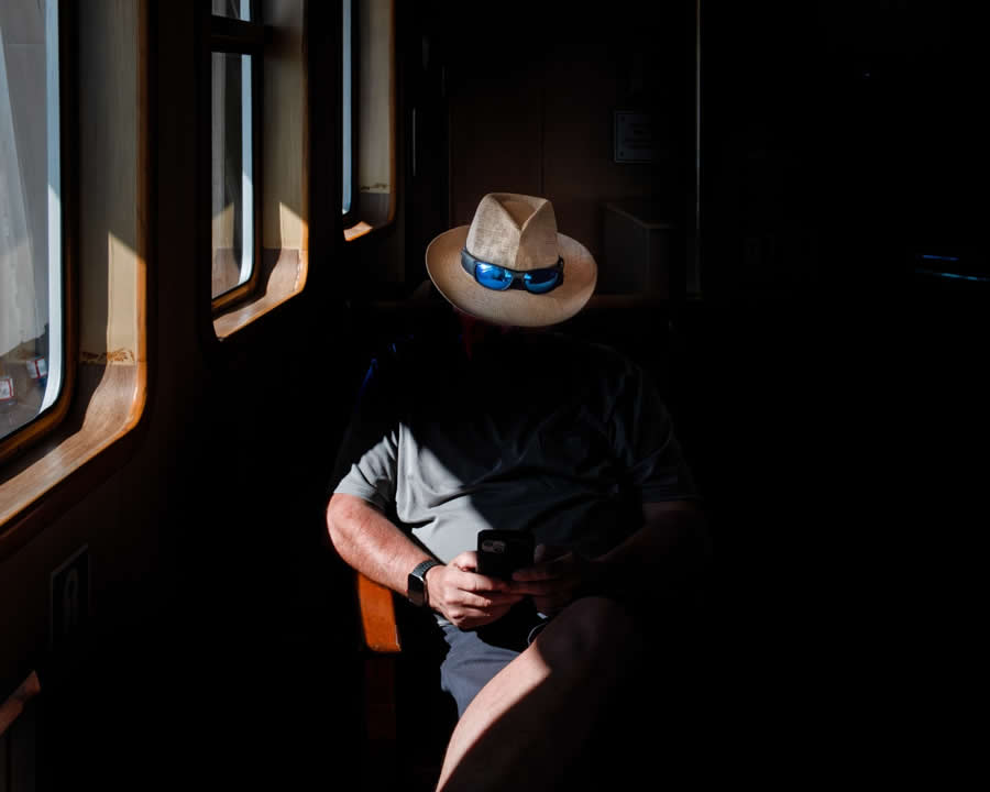 Istanbul Street Photography by Hakan Biyiklioglu