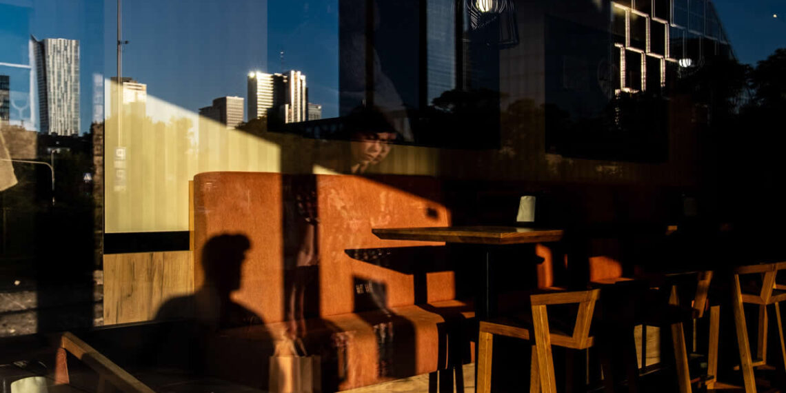 Unposed Candid Street Photography by Lukasz Korulczyk