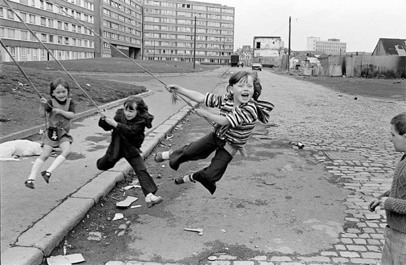 Black and White Photos by World-Renowned Photographers