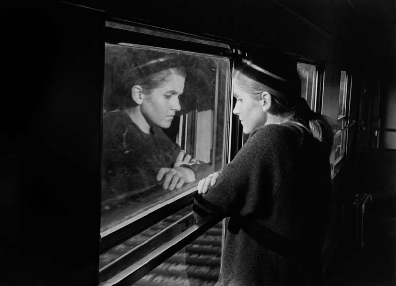 Black and White Photos by World-Renowned Photographers