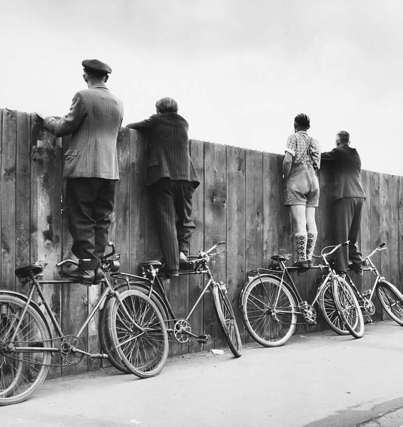 Black and White Photos by World-Renowned Photographers