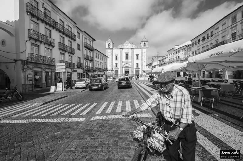 Gurushots Street Photography Winners Photo Challenge