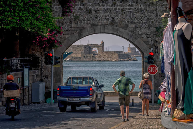 Gurushots Street Photography Winners Photo Challenge