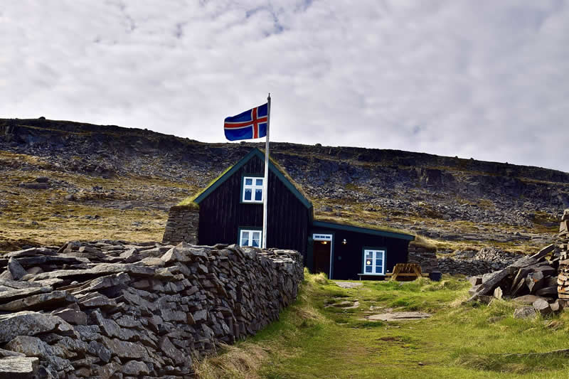 Gurushots Street Photography Winners Photo Challenge