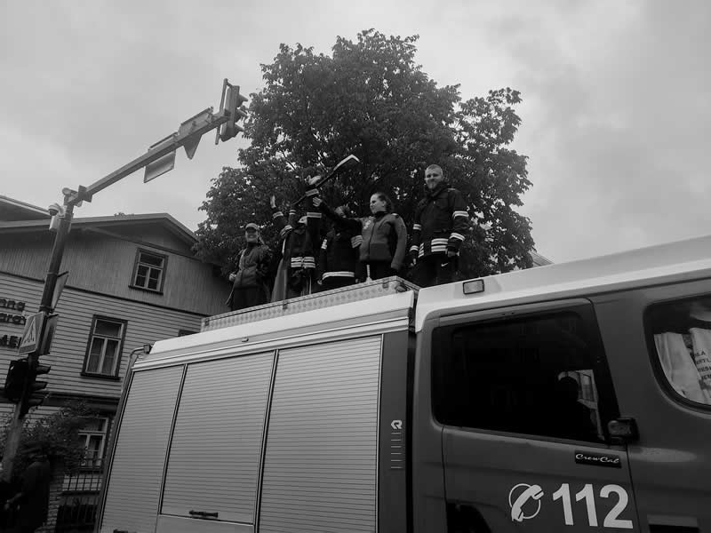 Gurushots Street Photography Winners Photo Challenge