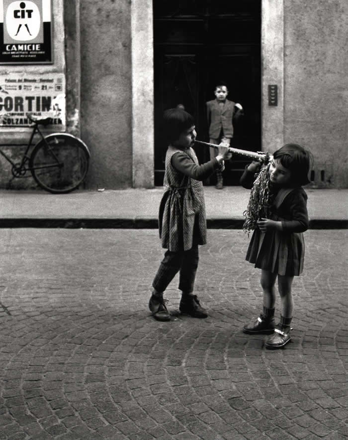 Italian Master Photographer Nino Migliori