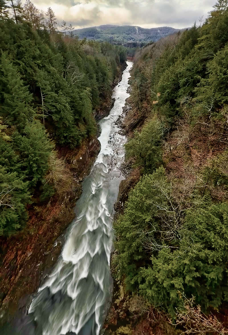 Quechee Gorge, Vermont by Eva Gryk - Mobile Photography Awards Travel Winners