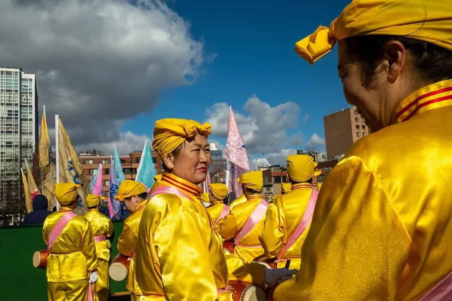 Soul of Street Photography by Gwen Julia