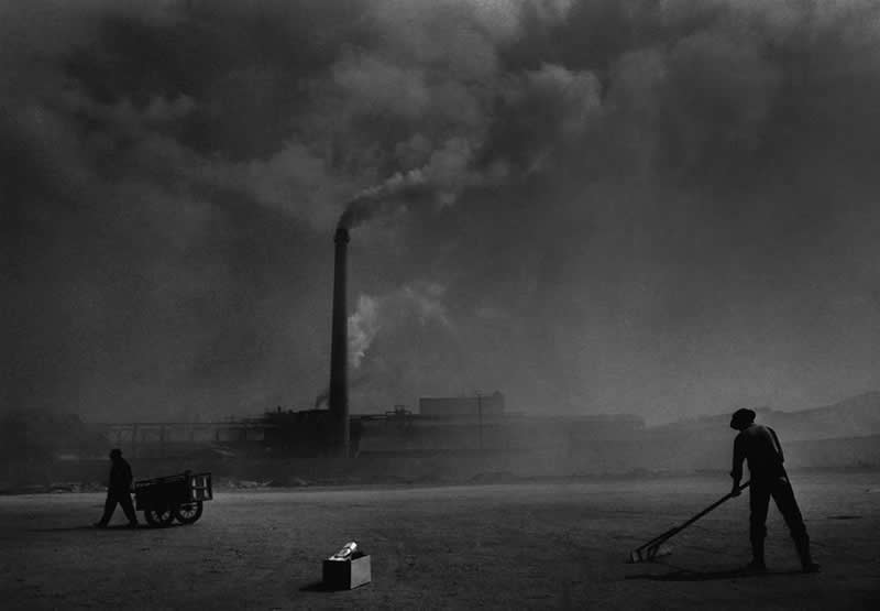 Power of Monochrome Black and White Photos by Legendary Photographers