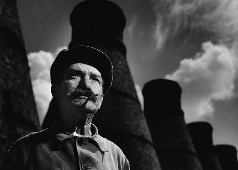 Power of Monochrome Black and White Photos by Legendary Photographers