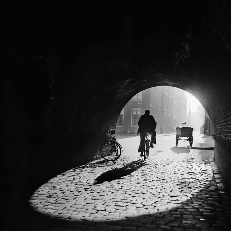 Power of Monochrome Black and White Photos by Legendary Photographers