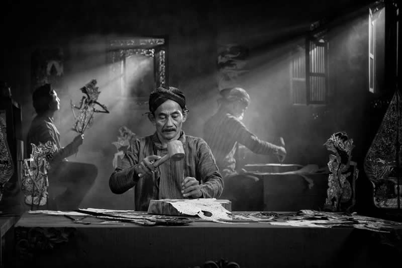 Light, Shadow, Soul: 33 Award-Winning Black and White Photos Celebrated in 2026 48 Henri Fitriadi, Indonesia - 35 Photography Awards Winners