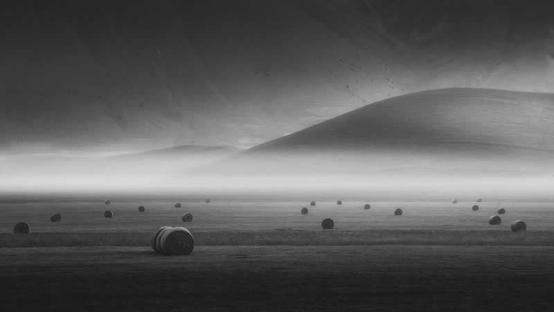 Light, Shadow, Soul: 33 Award-Winning Black and White Photos Celebrated in 2026 58 Thomas de Franzoni, Italy - 35 Photography Awards Winners
